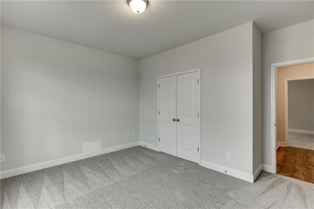 210 Oakdale Road Property Photo 22