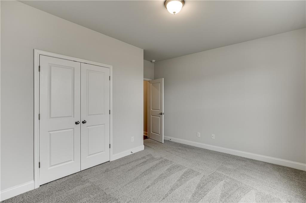 210 Oakdale Road Property Photo 23
