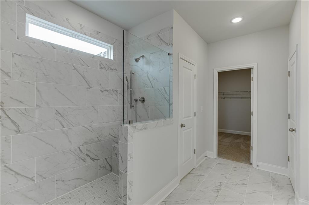 210 Oakdale Road Property Photo 32
