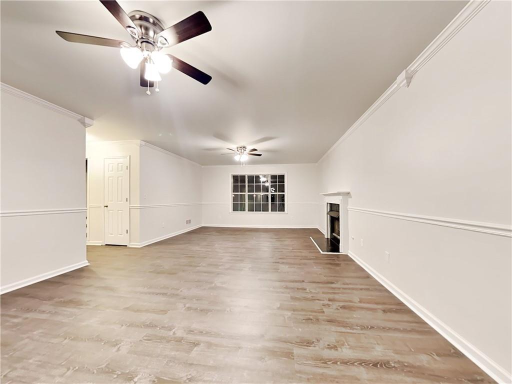 982 Forest Glen Property Photo 7