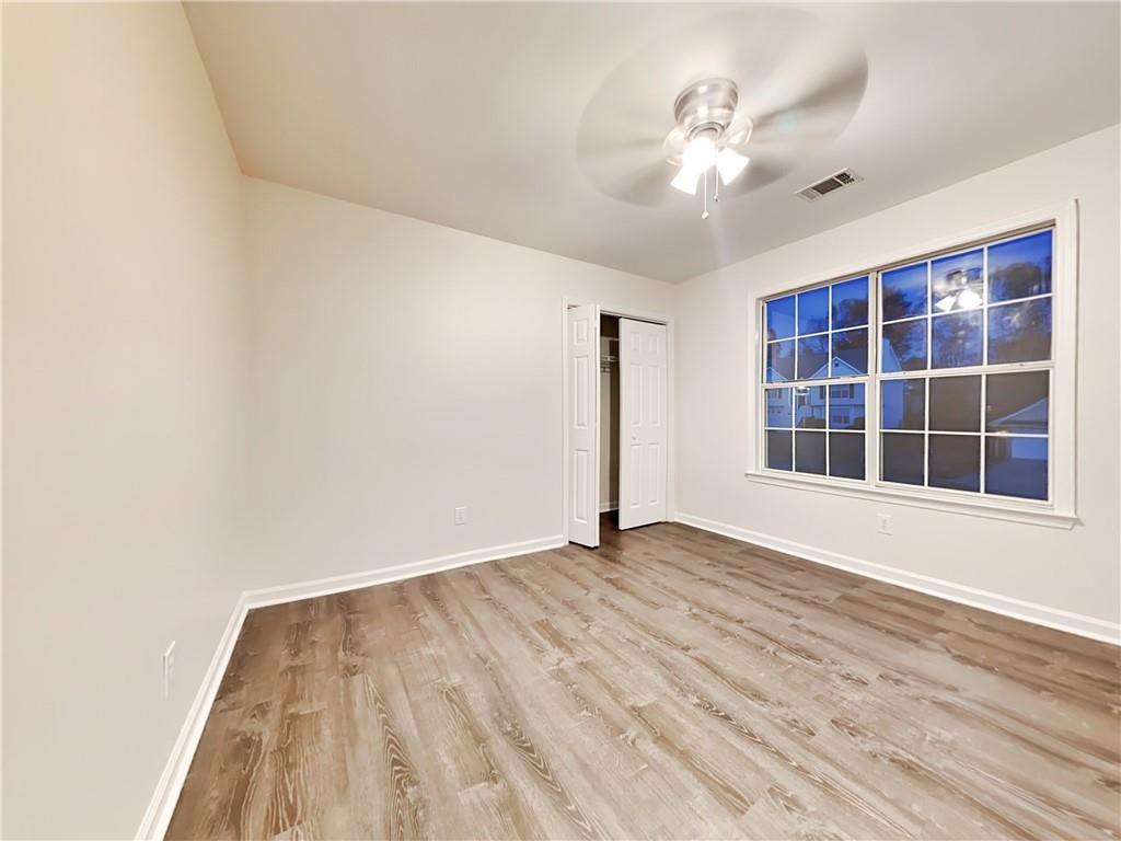 982 Forest Glen Property Photo 14