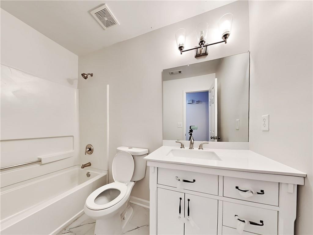 982 Forest Glen Property Photo 19