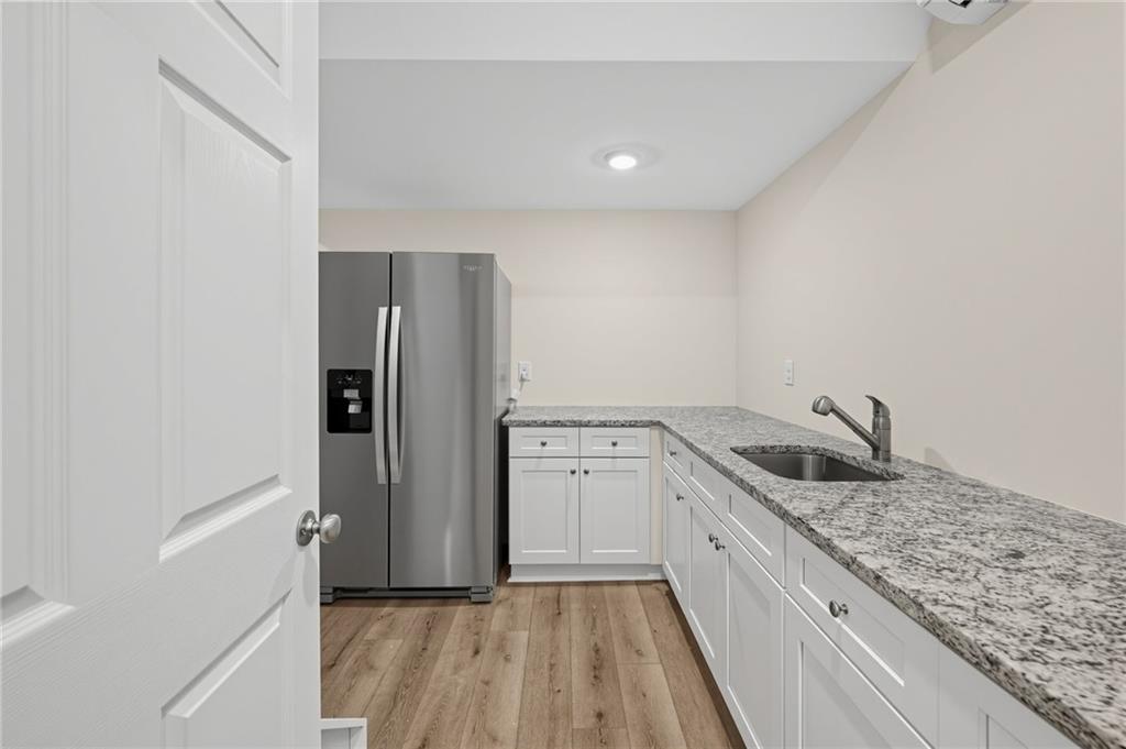 134 E 5th Street Property Photo 16