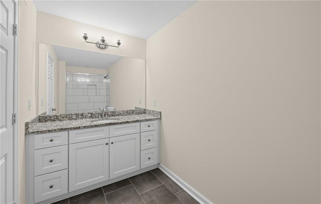134 E 5th Street Property Photo 39