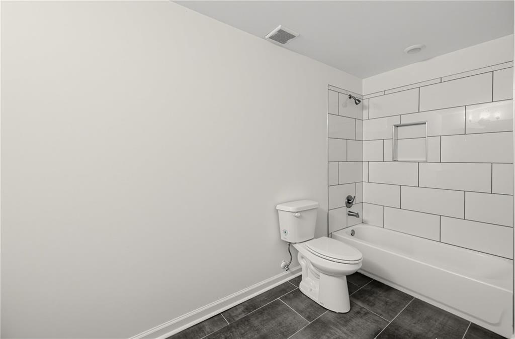 134 E 5th Street Property Photo 40