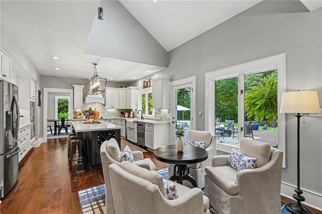 351 Teamon Road Property Photo 15
