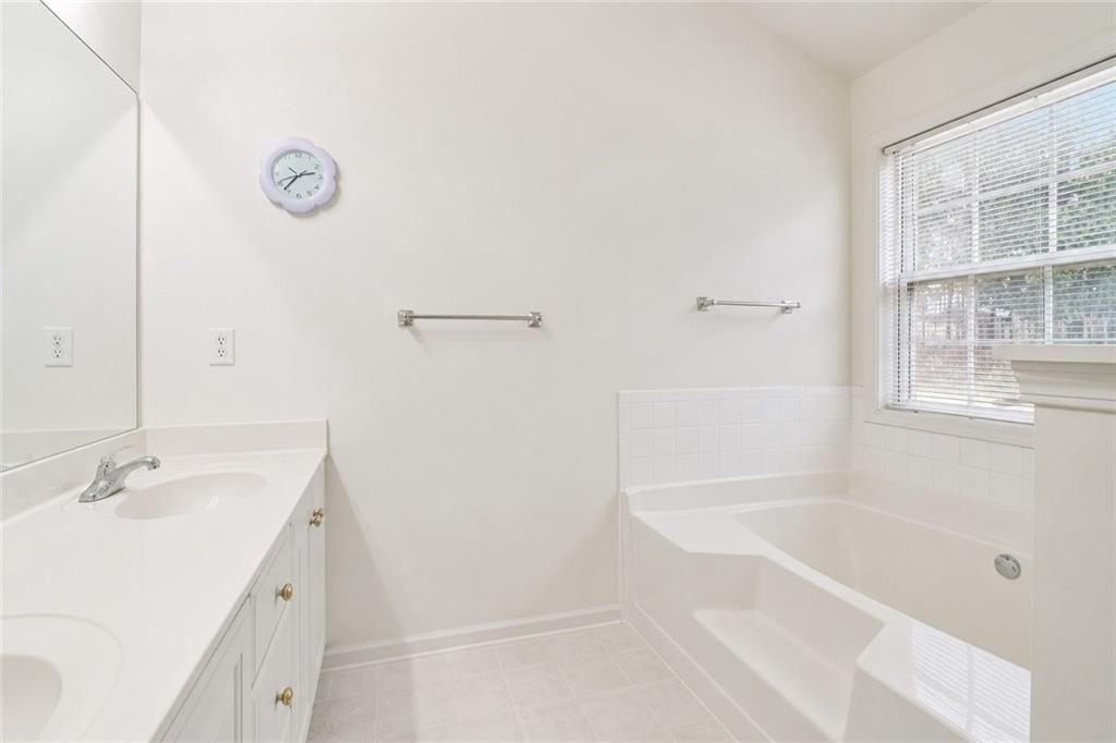 7105 Timberbrooke Drive Property Photo 14