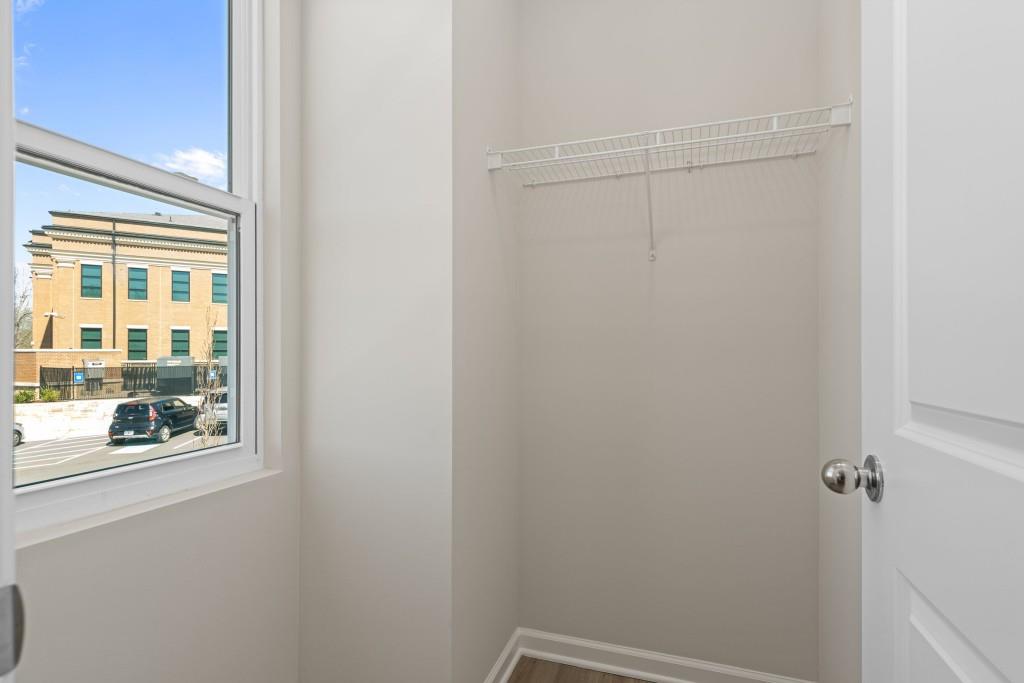 249 10th Street Property Photo 27