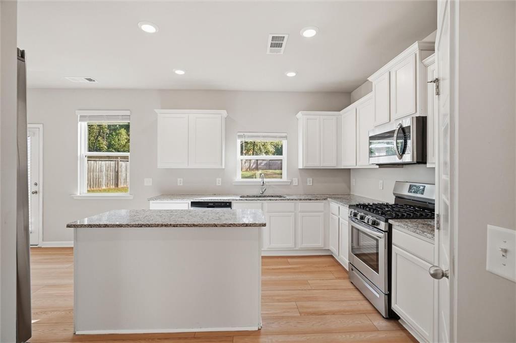 517 Edgemore Road Property Photo 12
