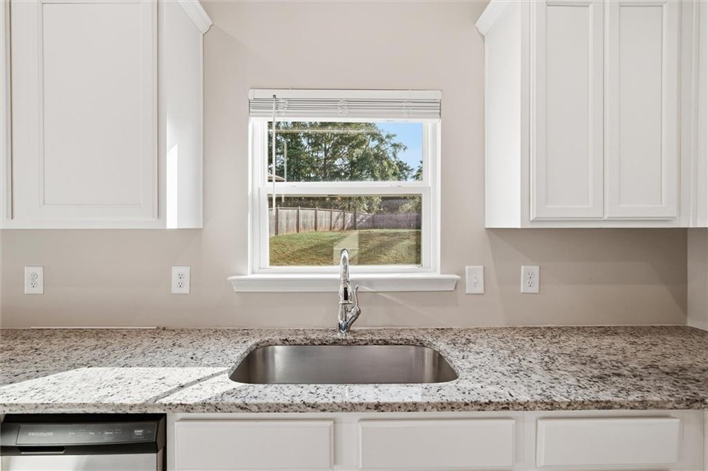517 Edgemore Road Property Photo 16