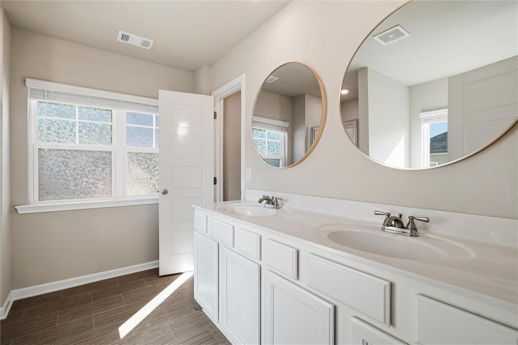 517 Edgemore Road Property Photo 36