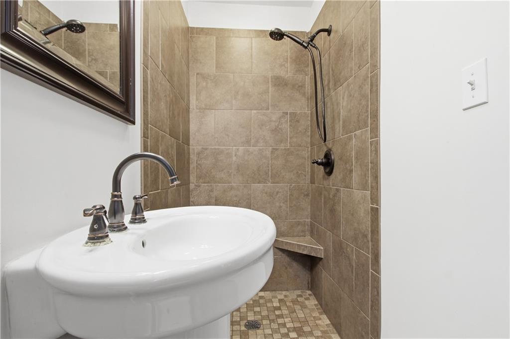 217 Victory Drive Property Photo 10