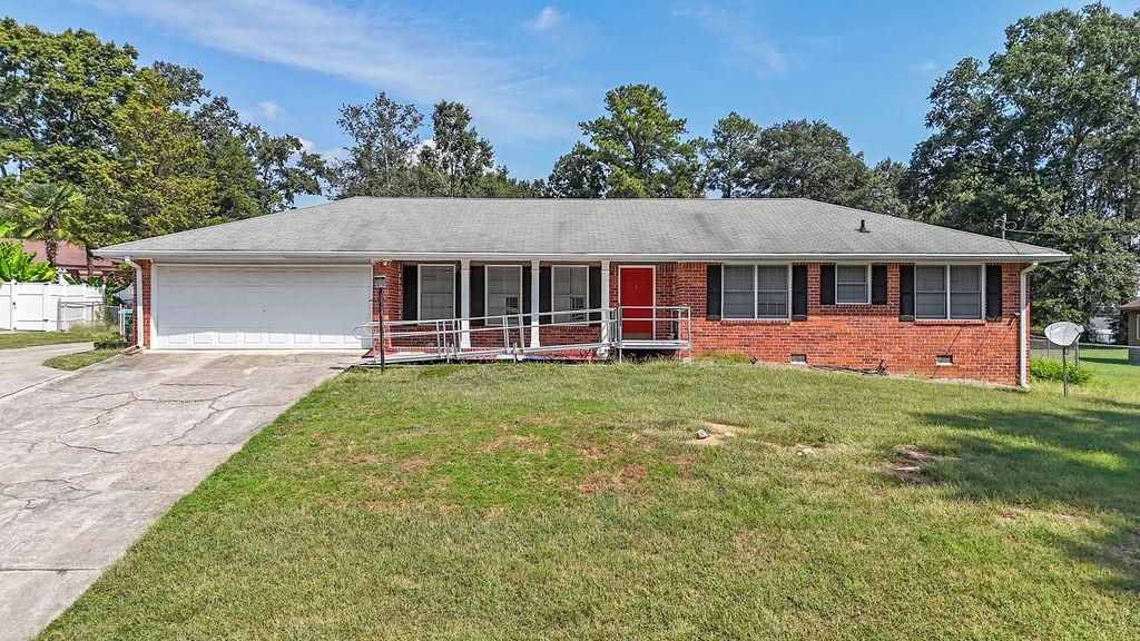2122 Colonial Oak Way Property Photo 1