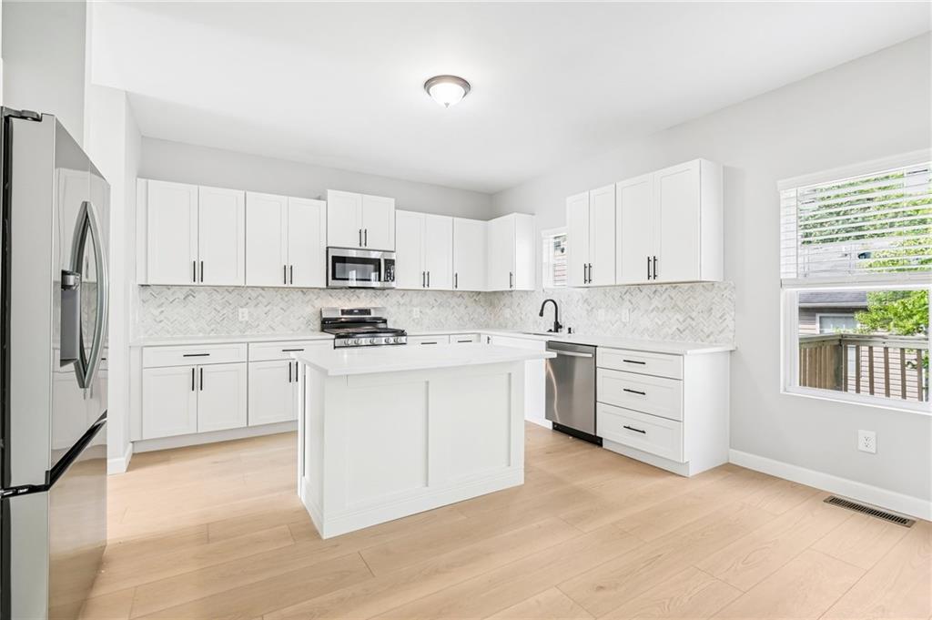 78 Crescent Property Photo 9