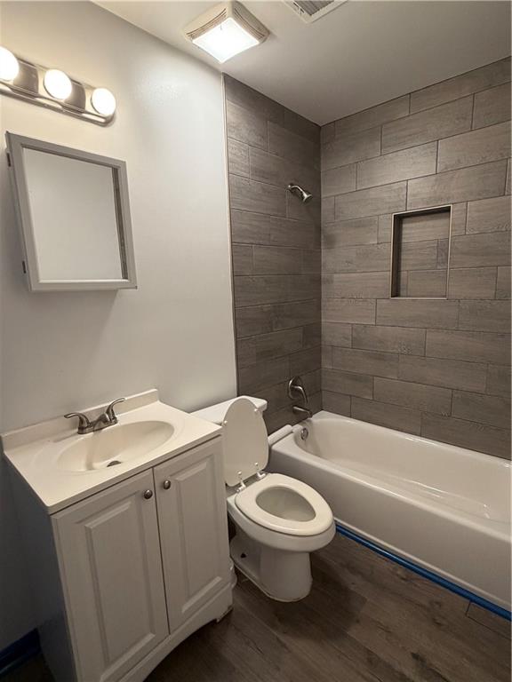 7841960 Property Photo 3