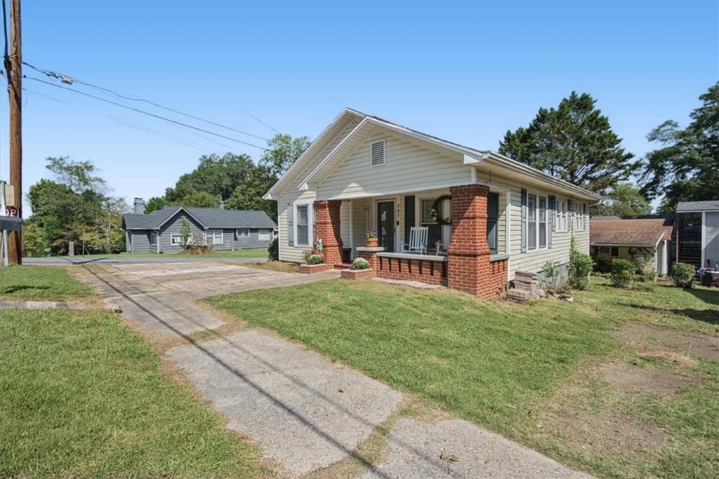 302 Hampton Street Property Photo 3