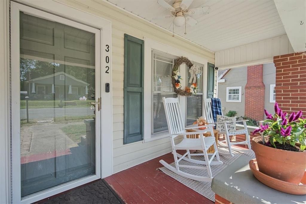 302 Hampton Street Property Photo 7
