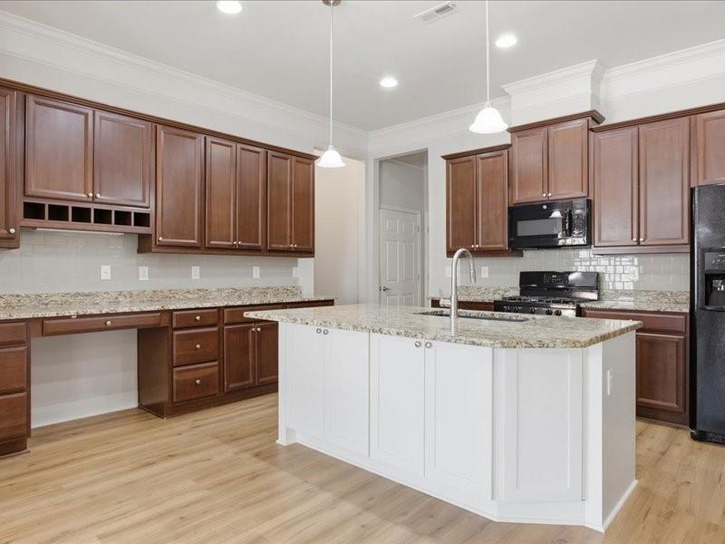 601 Haven Circle Property Photo 14