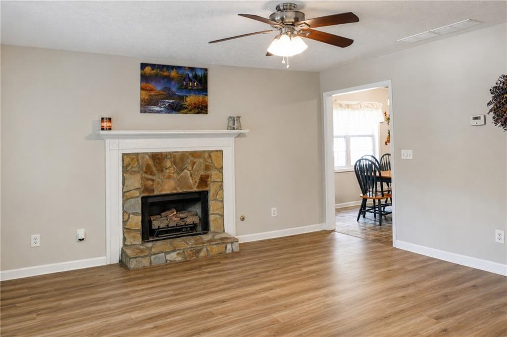 523 S River Drive S Property Photo 6