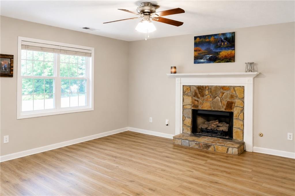 523 S River Drive S Property Photo 7