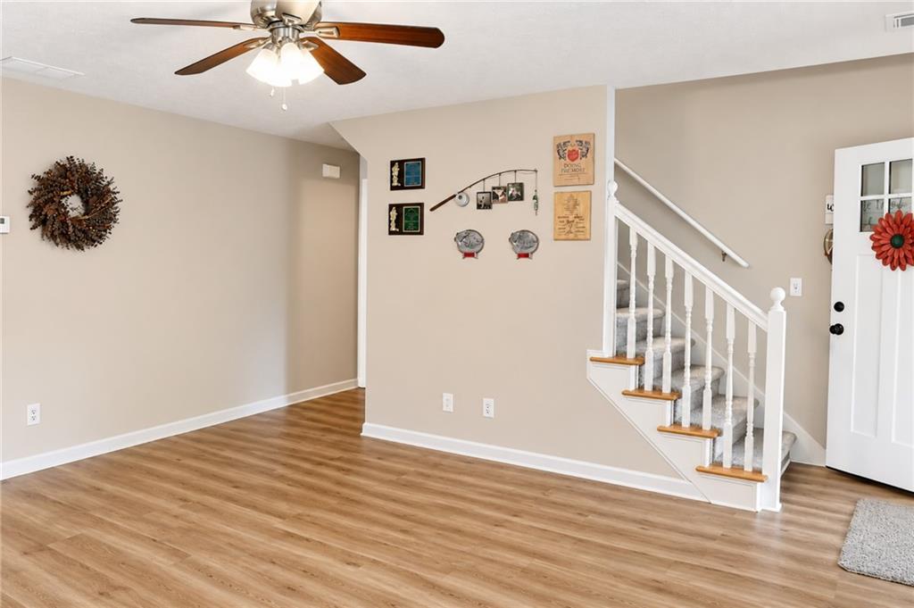 523 S River Drive S Property Photo 9