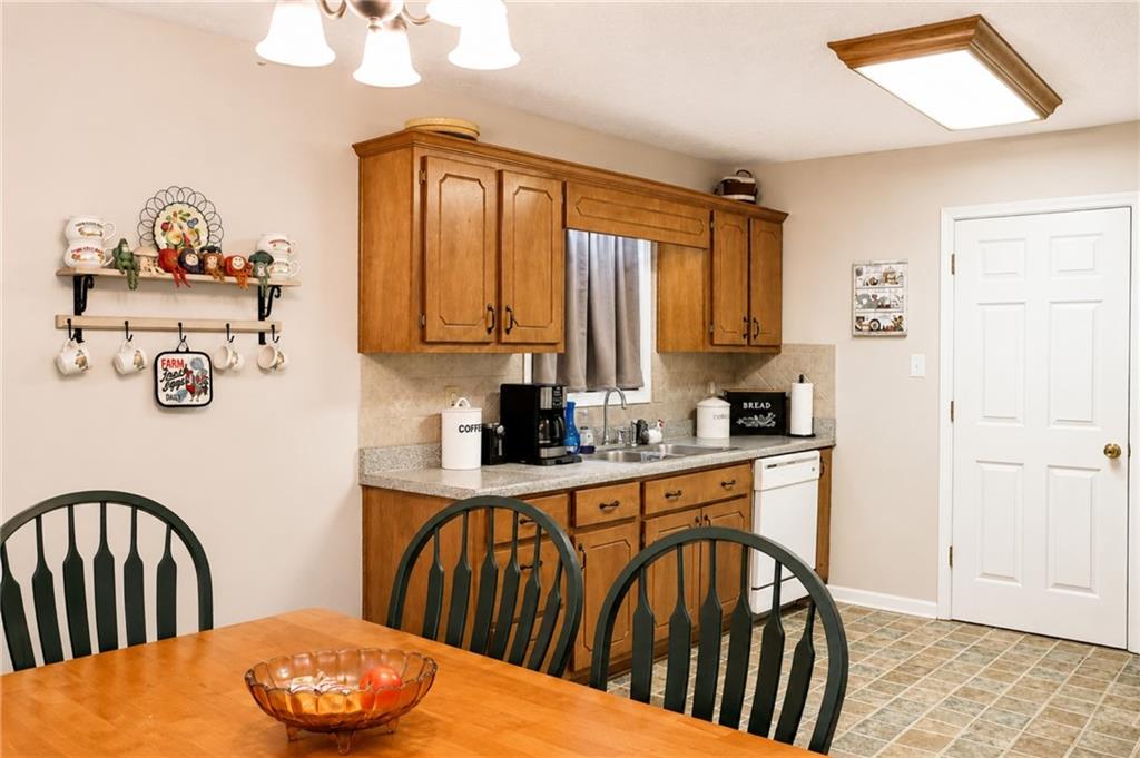 523 S River Drive S Property Photo 11