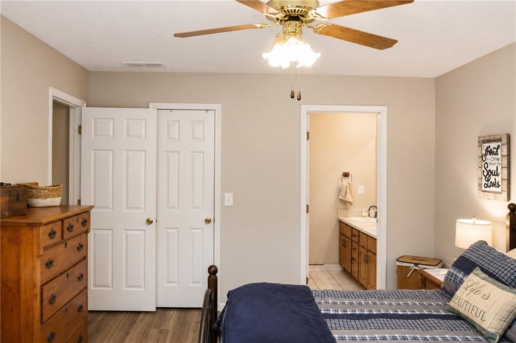 523 S River Drive S Property Photo 23