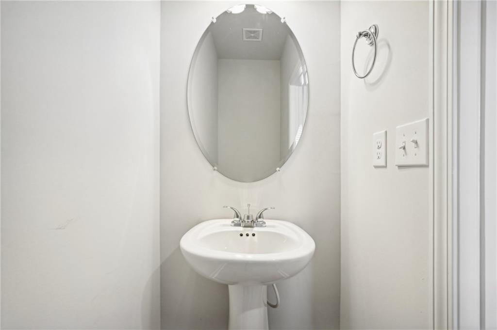 5824 Maddox Road Property Photo 13