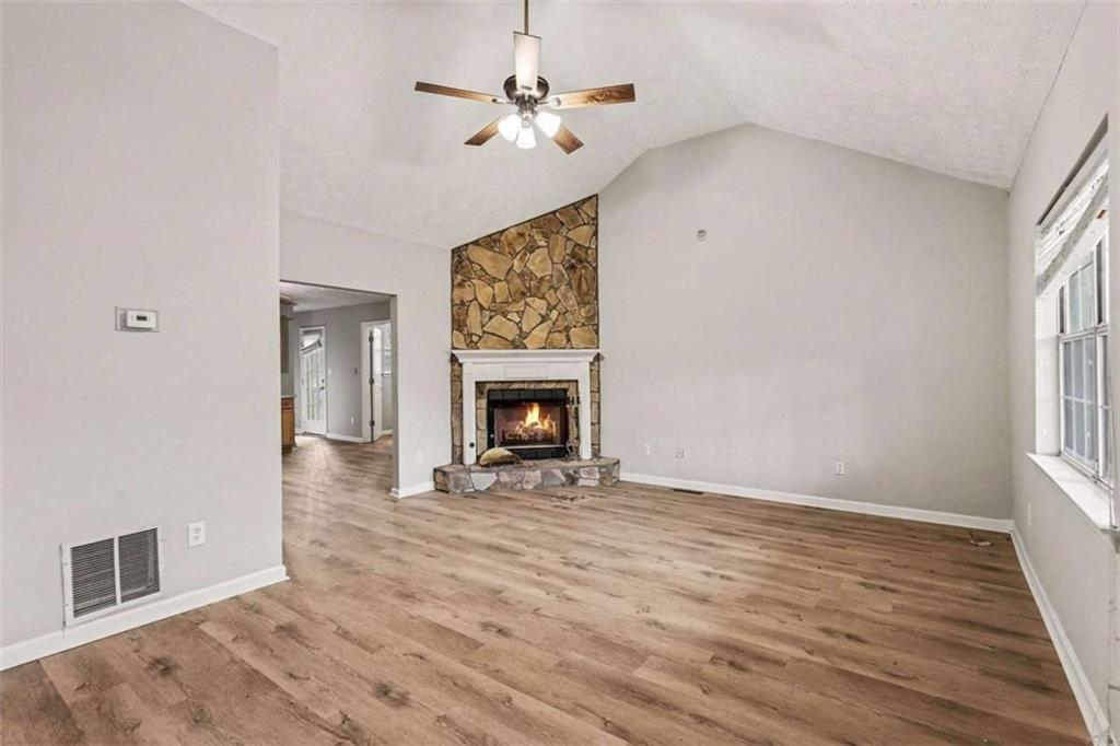 253 Ruth Drive Property Photo 6
