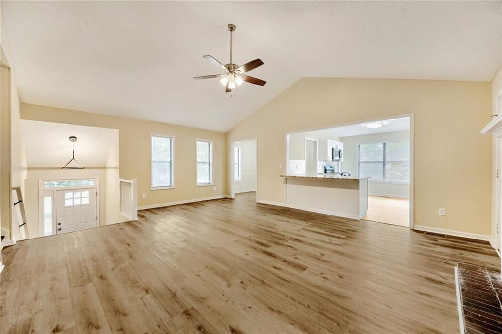 972 Tyrell Drive Property Photo 6