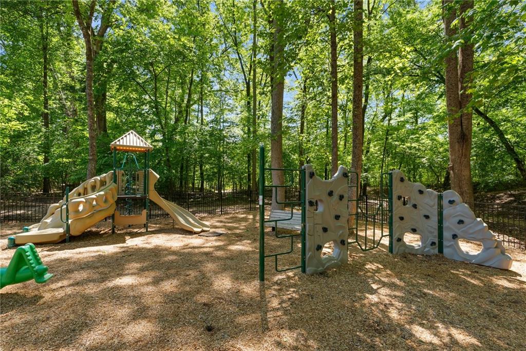 210 Rivergate Drive Property Photo 79