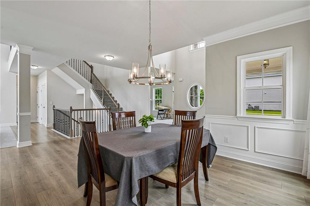 129 Edinburgh Drive Property Photo 3