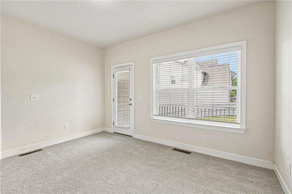 129 Edinburgh Drive Property Photo 16