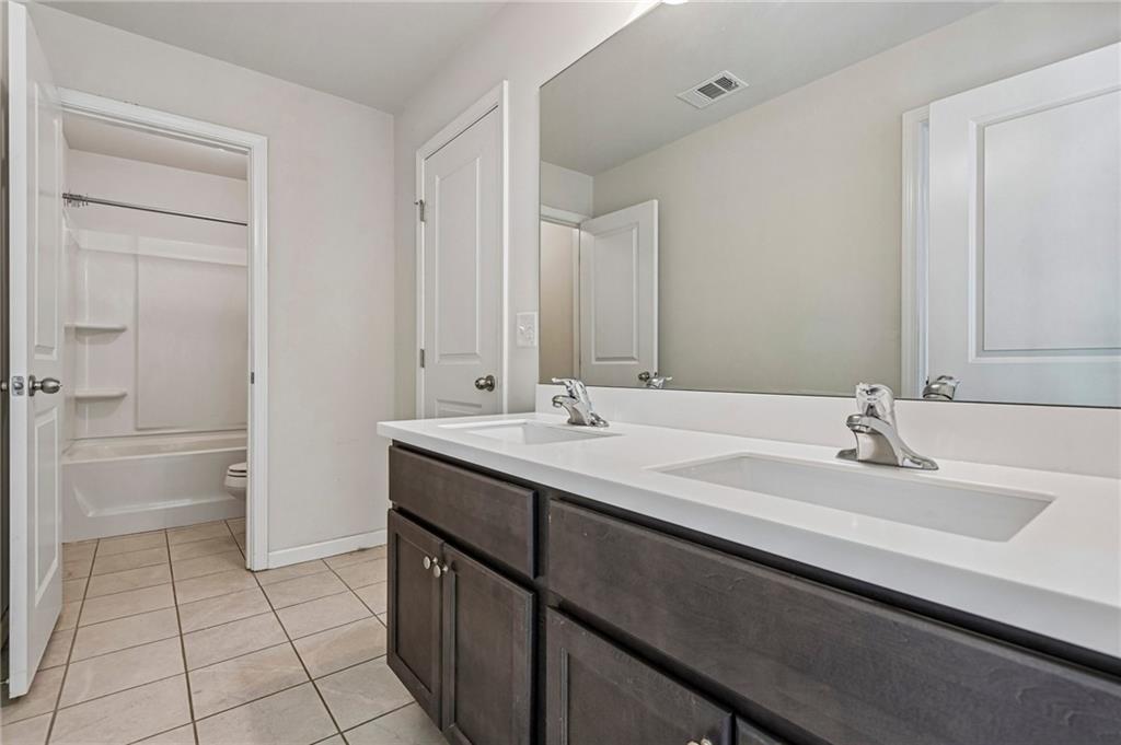 129 Edinburgh Drive Property Photo 26