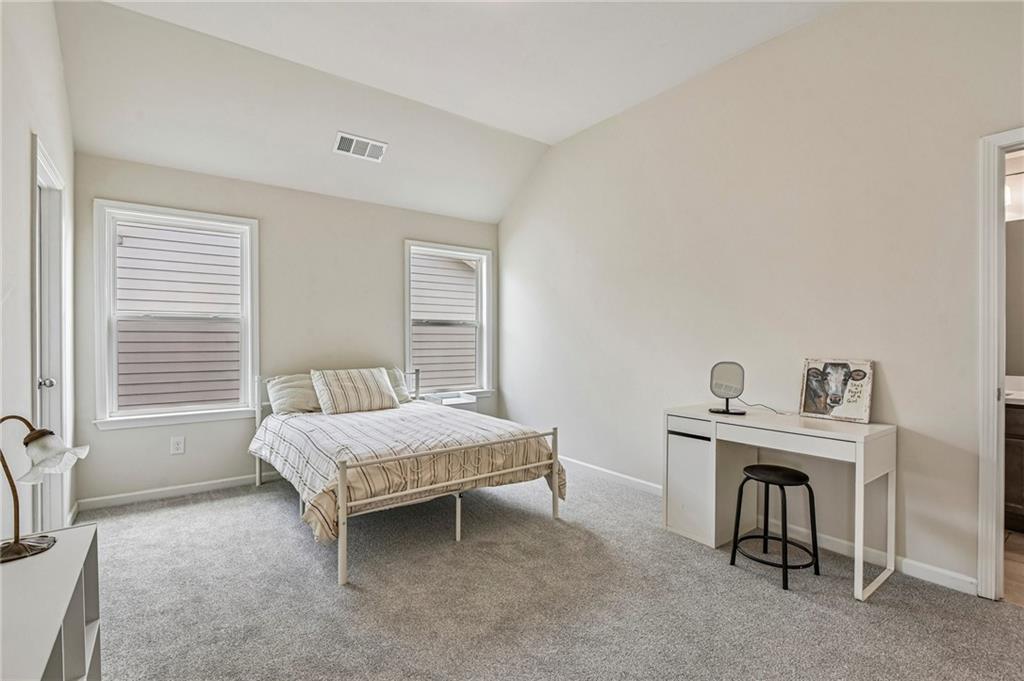 129 Edinburgh Drive Property Photo 27