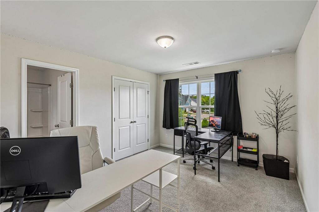 129 Edinburgh Drive Property Photo 28
