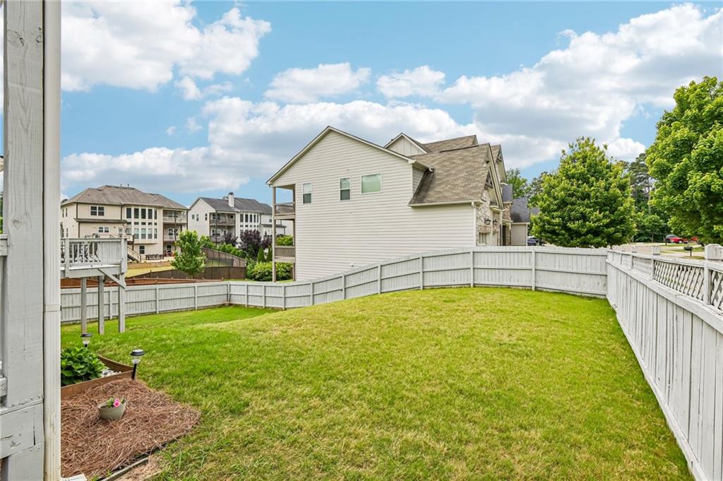 129 Edinburgh Drive Property Photo 32