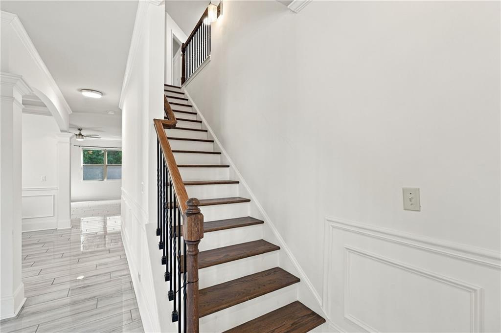 351 The Boulevard Property Photo 7
