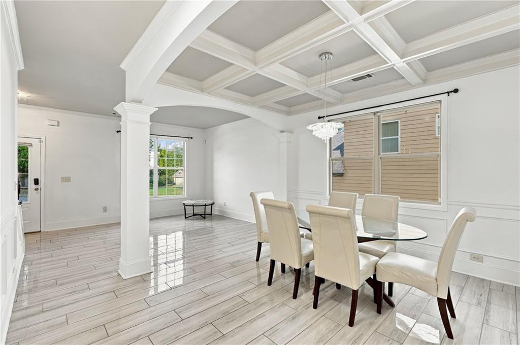 351 The Boulevard Property Photo 8