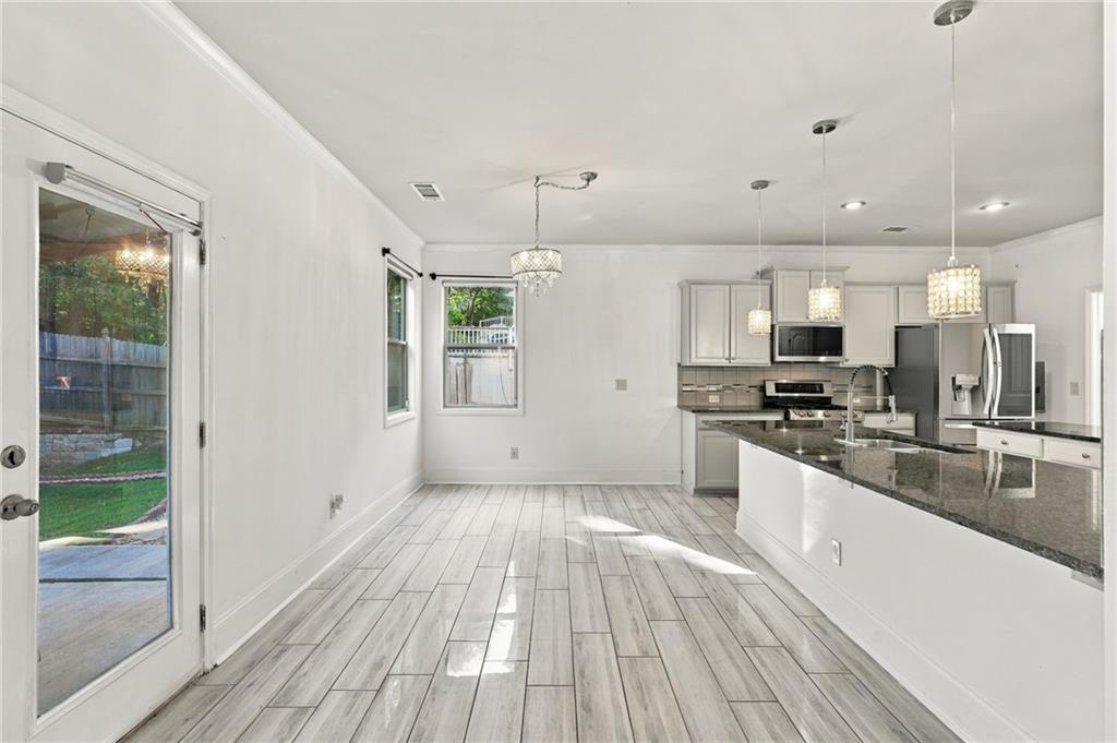 351 The Boulevard Property Photo 10