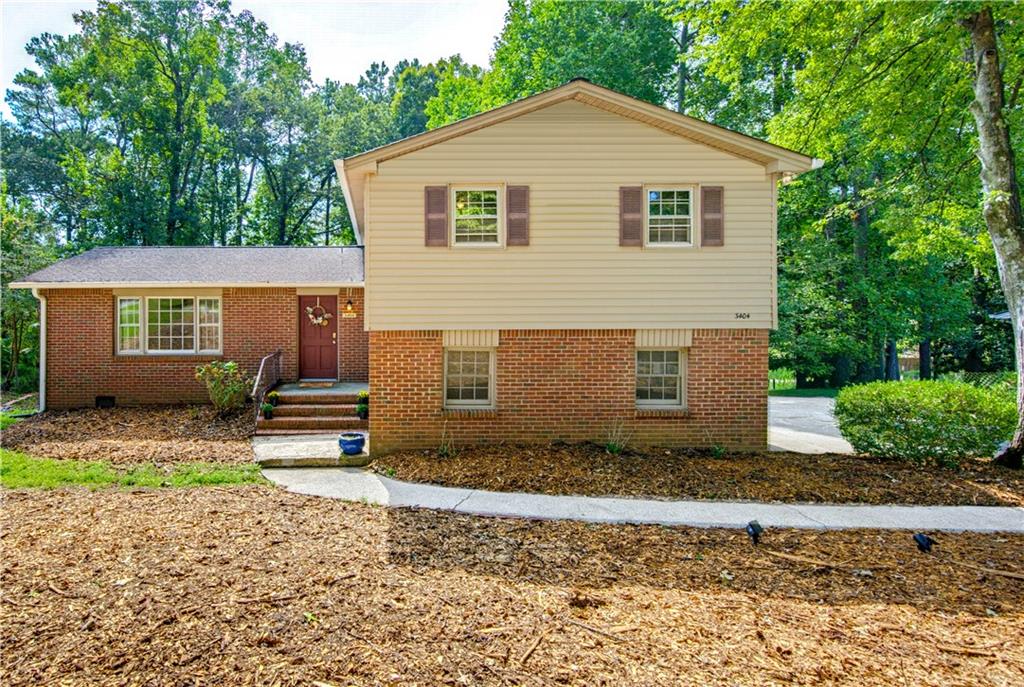 3404 Hill Drive Property Photo 1