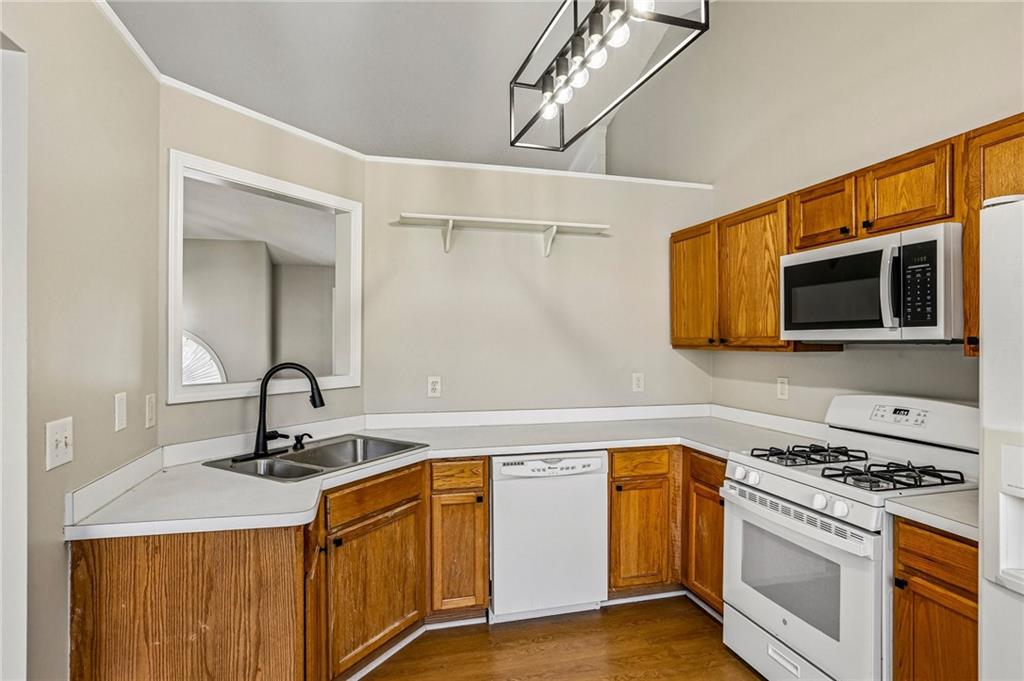 7842181 Property Photo 9