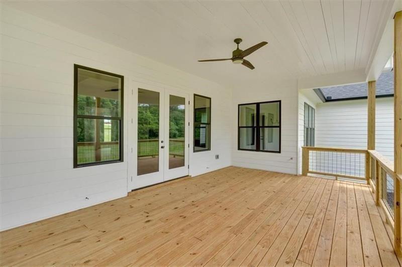 300 Eminence Peak Property Photo 7