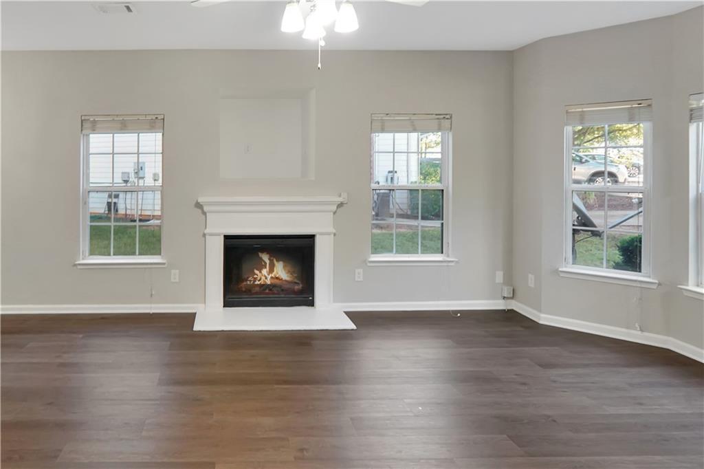 373 Brookview Drive Property Photo 3