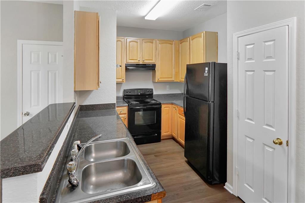373 Brookview Drive Property Photo 4