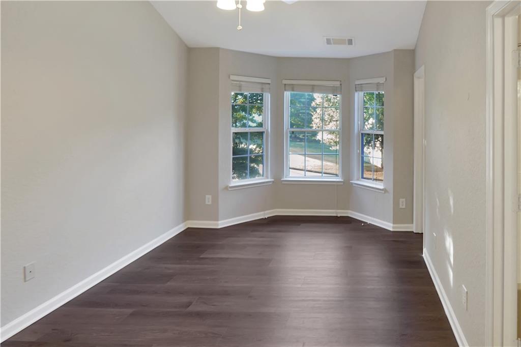 373 Brookview Drive Property Photo 6