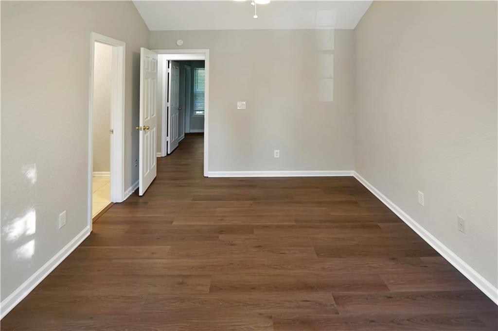 373 Brookview Drive Property Photo 7