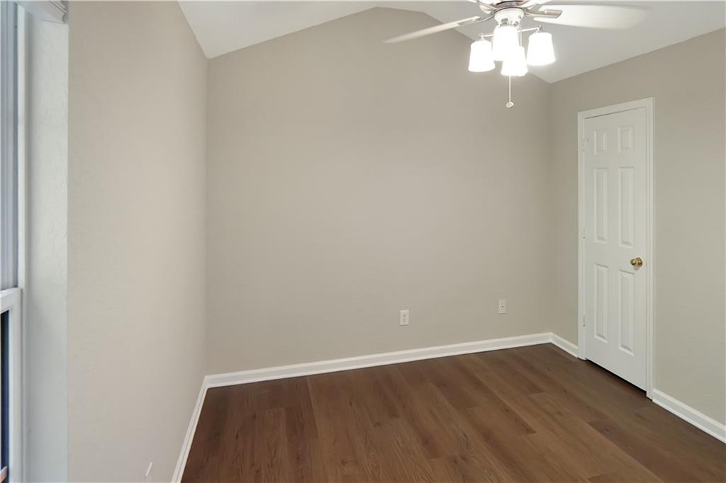 373 Brookview Drive Property Photo 10