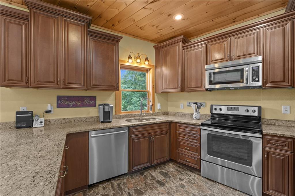 30 Shepherds Lane Property Photo 11