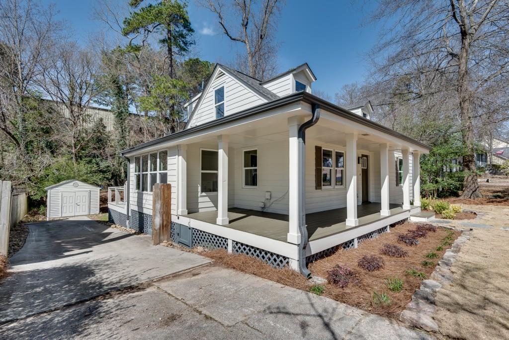 1861 Dyer Circle Property Photo 3